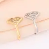 Pinza para Nariz con Forma de U de Hoja de Ginkgo Estilo Europeo y Americano, Diseño Elegante y Versátil, Aro para Nariz sin Perforación, Clavo para Nariz de Zirconia Dorado y Plateado
