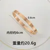 Pulseira Premium de Aço Titânio Transfronteiriça, Estilo Coreano Pulseira Aberta com Números Romanos para Mulheres, Joia Versátil e Duradoura