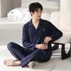 Novos pijamas de algodão puro para outono e inverno para homens, estilo simples casual, cardigã de manga comprida, conjunto de roupa caseira para jovens, pode ser usado fora