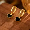 Novos Estilos Europeu e Americano 925 Prata Esterlina Coração Preto em Formato de Argola de Orelha e Brincos para Mulheres, Estilo Versátil Doce e Cool, Design de Nicho, Brincos Elegantes