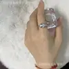 Anillo de Serpiente Espíritu Pequeño Plateado Cepillado Antiguo Medio Año del Serpiente Año del Serpiente Anillo de Cola Delicada Fiesta Estudiantil Nicho Único Anillo de Dedo