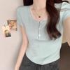 Camiseta de Manga Corta con Cuello Henry de Encaje Verano para Mujer Diseño de Nicho Delgado Cuello en U Chic y Hermoso Top