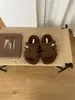 Nuevas Zapatillas de Felpa de Suela Gruesa Versátiles de Moda Otoño 2025 para Mujer con Forro de Felpa Cálido de Algodón