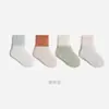 Novedad Verano 2026 Calcetines para Bebé Recién Nacido Borde Suelto Sin Costuras Algodón Puro Calcetines para Bebé Color Sólido Unisex Calcetines de Media Pantorrilla para Niños