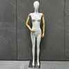 Mannequin feminino customizado multicolorido com pintura brilhante de corpo inteiro para vitrine e adereços de exposição