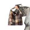 Bolso de Otoño de Gran Capacidad, Bolso de Lana a Cuadros para el Trabajo, Bolso de Hombro Versátil de Nicho Melard a Cuadros, Bolso para Estudiantes para Mujer