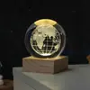 Bola de cristal personalizable grabada con láser 3D con luz nocturna emisora de luz, adorno de cristal de escritorio y decoración que realza el ambiente