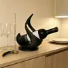 Novo produto transfronteiriço: Suporte de garrafa de vinho em forma de chama impresso em 3D, elegantemente curvo e único, armazenamento multifuncional de vinho