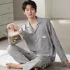 Pijama para Hombre, Algodón Puro, Nuevo Estilo Otoño e Invierno, Manga Larga, Pantalón Largo, Cárdigan con Solapa, Sencillo y Casual, Se Puede Usar Afuera como Ropa de Casa