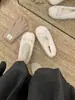 Zapatos de Felpa y Piel Color Blanco Roto para Mujer, Nuevos 2025 Otoño e Invierno Zapatos Planos Estilo Ballet con Lazo, Zapatos de Algodón Peludo