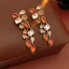 Brincos de prata estilo escuro com diamantes luxuosos e brilhantes, brincos geométricos elegantes de alta qualidade para mulheres, com personalidade europeia e americana