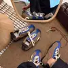 Zapatillas de entrenamiento bajas de cuero suave de fabricación alemana para mujer, nueva colección otoño 2026, zapatillas casual versátiles retro, zapatos con cordones de bloques de color
