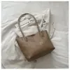 Bolsa Tote Nova com Textura de Tecido 2026 para Mulheres, Grande Capacidade, para o Trabalho, Bolsa de Ombro Único, Couro PU Retrô, Bolsa de Mão Casual Versátil