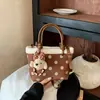 Bolsa de mão versátil com poá transfronteiriça, nova moda outono 2026 bolsa de ombro, bolsa transversal versátil feminina