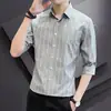 Camisa Masculina Fashionável e Versátil de Outono com Listras Verticais e Manga Três Quartos, Jovem, Business, Slim Fit, Confortável