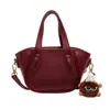 Bolsa de Mão Estilo Coreano Retrô Padrão Lichia Feminina Outono e Inverno 2024 Simples Casual Bolsa de Ombro de Alta Qualidade Versátil Bolsa Saco