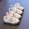 Otoño 2026 Nuevos Zapatos Elegantes para Niños Zapatos de Entrenamiento Alemanes para Niñas Zapatos de Patinaje para Niños Zapatos Casuales de Suela Suave para Niñas Zapatos Deportivos para Niñas
