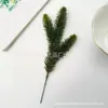Fonte Transfronteiriça Plantas Verdes Simuladas Agulhas de Pinheiro Verdes Pequenas Decoração de Árvore de Natal DIY Adereços de Fotografia Planta Atacado