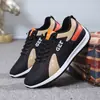 Comércio Exterior Atacado Sapatos Masculinos Primavera Esportivos Masculinos Sapatos de Corrida Leves Casuais Sapatos Brancos Sola Grossa Casuais Sapatos Masculinos Forrest Gump