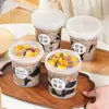 Tazas Agrupadas de Gelatina de Hierbas, Yogur, Frascos de Té con Leche de Pera Horneada, Pudín, Postres de Agua de Azúcar con Frutas, Cajas de Empaque para Helados