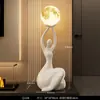 Enfeites de Arte de Personagem Abstrato, Móvel de TV de Sala de Estar Moderno de Alta Qualidade, Luminária de Piso Decorativa de Ambiente, Presente de Inauguração