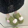 Pantuflas de algodón para mujer con temática de gato, que aumentan la altura, para otoño e invierno en casa, de punta cerrada, lindas con diseño de KT, cálidas para uso interior y exterior, suela negra