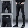 Jeans Negros con Forro de Polar Invierno Hong Kong para Hombre, Corte Delgado, Elásticos, Skinny, 2026 Estilo Coreano de Alta Gama Casual Cálido