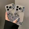 Funda de Teléfono Adecuada para Apple 17/16/15/18 Promax Chapada en Piel de Cordero Flor de Ciruelo Mariposa Azul 12/13