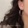 Pendientes clásicos japoneses sencillos de doble capa de metal para mujer, de alta gama, combinables con todo, con cara cuadrada, elegantes, ligeros, de lujo, elegantes y a la moda, al por mayor.