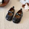 Zapatos Mary Jane de Cuero con Lunares para Niña, Zapatos Bajos de Punta Dividida para Primavera y Otoño con Hebilla, Lindos Zapatos de Princesa para Niña Pequeña