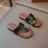 Sandalias de Chancla de Metal con Hebilla de Estilo Coreano, Elegantes y Sencillas, Sandalias de Tira para Dedos, Novedad Verano 2026, Chanclas de Chancla de Estilo Perezoso, Modernas