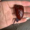 Talla de Palo de Rosa Bolsa de Dinero de Mano de Hombre Rico Ratón Portátil Artesanía de Madera Llavero Colgante