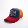 Novo Boné de Baseball Inglês Estilo Europeu e Americano Bordado Combinando Cores Boné Trucker com Tela Absorvente de Suor Respirável Chapéu de Sol Casual Masculino e Feminino