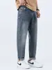 Ropa para Hombre Maple House / Nueva Colección Primavera/Verano 2026: Pantalones vaqueros de moda estilo americano para hombre, bordados de lujo ligero, corte ligeramente holgado