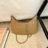 Nova bolsa de ombro trançada estilo coreano 2026, uma bolsa de mão quadrada pequena chique e estilosa para o dia a dia, adequada para mulheres, pode ser usada como bolsa de ombro ou bolsa transversal