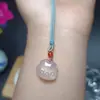 Colgante de Buda Guanyin de Ágata Natural Colgante de Guanyin Ruyi de Calcedonia Blanca Hielo Joyería de Jade Colgante Suministro para Transmisión en Vivo