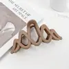 Pinza para el pelo Maillard de Otoño e Invierno Corea del Sur Moda Red social Pinza para el pelo Pinza para la parte trasera de la cabeza femenina Pinza de tiburón de temperamento simple Accesorios para el pelo
