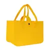 Bolsa de fieltro tipo tote para la ciudad, multicolor, tridimensional, con espacio en blanco, minimalista, moderna, bolsa de fieltro de recuerdo, logo