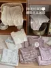 Conjunto para Menina 2026 Outono Novo Versão Coreana Desenho Animado Bebê Menina 260g Lã Stretch Renda Outono Conjunto de Blusa e Calça