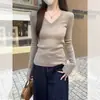 Diseño estilo francés, camiseta de cuello en V ajustada para mujer, prenda interior de invierno para chica popular, top de punto de manga larga ajustado para mujer