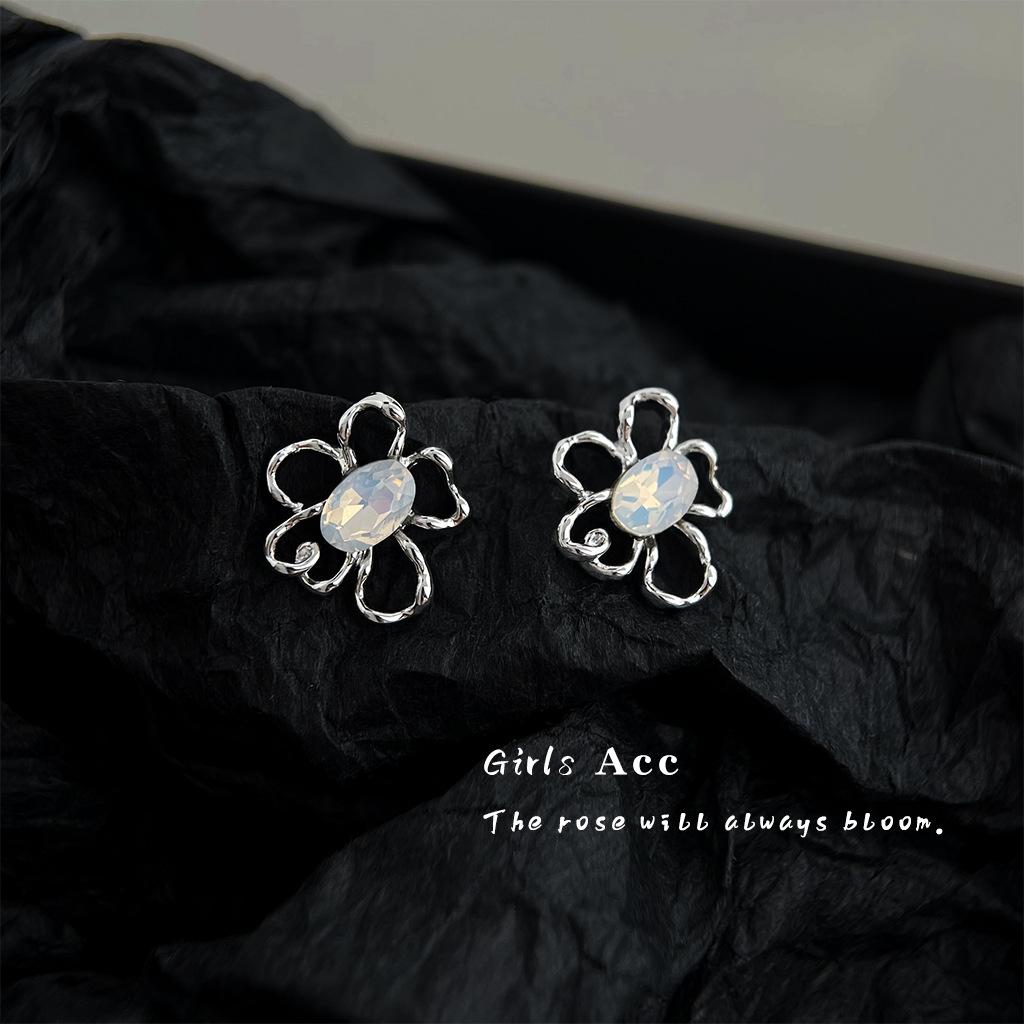 耳语_0001_耳语场景新水印 拷贝.jpg