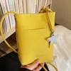 Bolsa Saco Transversal para Mulheres 2026 Nova Primavera Elegante Bolsa de Ombro Transversal Nicho para o Dia a Dia Bolsa para Celular de Alto Valor