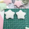 Horquilla de tela con forma de estrella pentagonal de peluche corta de 5 cm con relleno para el pelo, banda de goma, accesorios de bricolaje, venta al por mayor