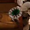 Diseño de Lujo Anillo Redondo Forma de Gota de Agua Plata de Ley S925 Esmeralda Rojo Sangre de Paloma Estilo Celebridad Femenina Anillo de Joyería para la Mano Anillo