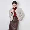 2433604-Estilo Corto Cuello Redondo Moda Elegante Chaqueta Superior de Invierno Nueva para Mujer en Tejido 100% Lana