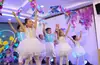 Accesorios de Baile para Niños con Palos de Mariposa de Mano para Actuaciones, Estilo Pequeño Loto, Volando y Ensayando para la Entrada de la Reunión Deportiva