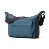 Mochila Casual Coreana Ligera Simple Estilo Callejero para Hombre Bolso Cilíndrico Multifuncional Bolso Cruzado Deportivo Casual de Moda para Hombre