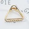 Pinza de pelo de metal estilo minimalista con forma de garra, accesorio para el cabello pequeño y mediano, adorno para el pelo coreano para la parte trasera de la cabeza con un toque de alta gama