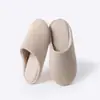 Nuevas zapatillas de algodón para el hogar de estilo japonés para parejas, impermeables, para interiores, antideslizantes, silenciosas, para suelo, para hombres y mujeres, para todas las estaciones, de otoño e invierno