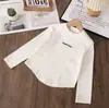 Camiseta Manga Longa Bordada para Meninas, Camisa Base Elegante e Versátil de Corte Justo para Crianças Maiores, Blusa Casual para Meninas Pequenas